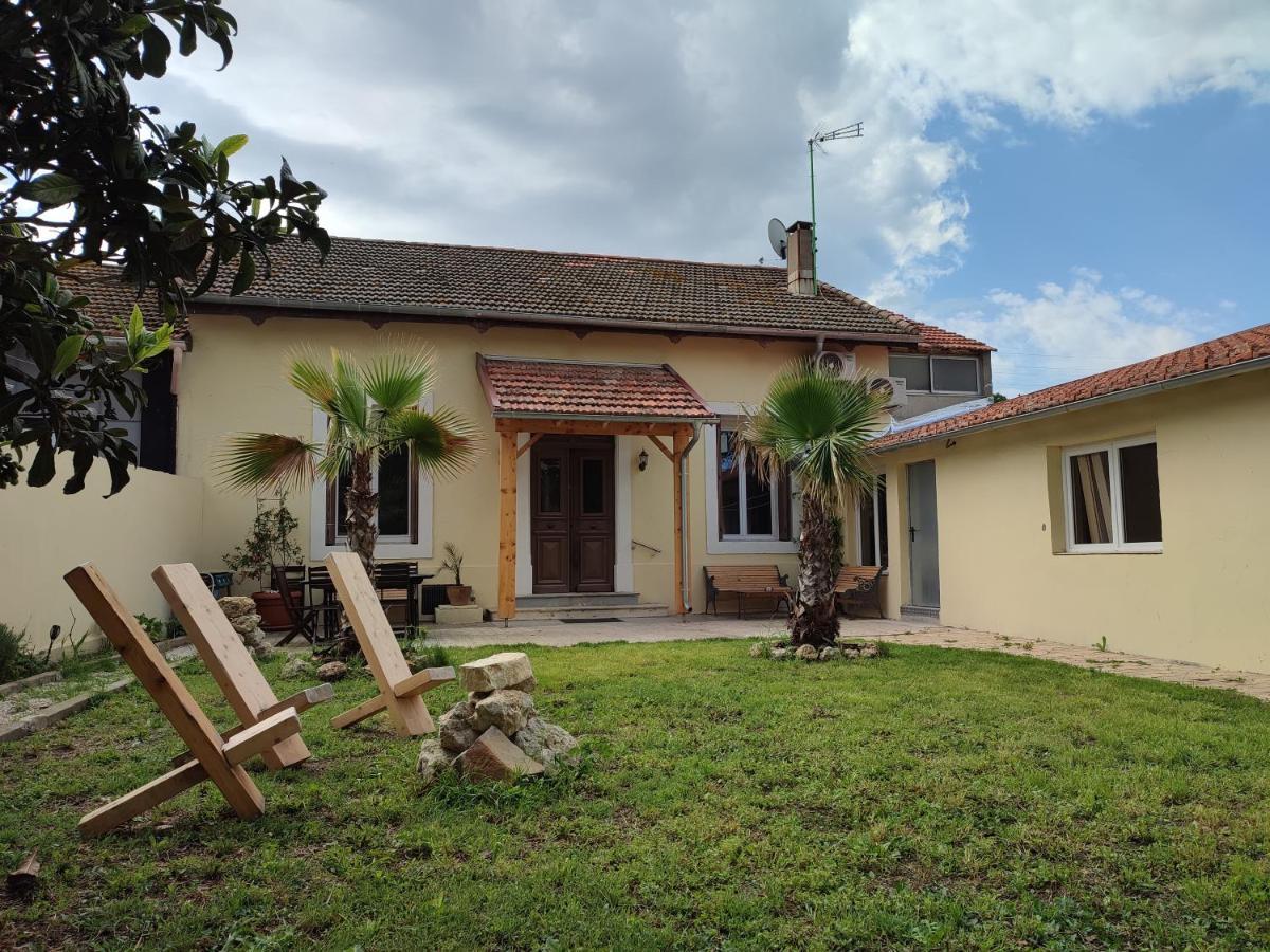 Apartamento Jardin De Coubertin Béziers Exterior foto